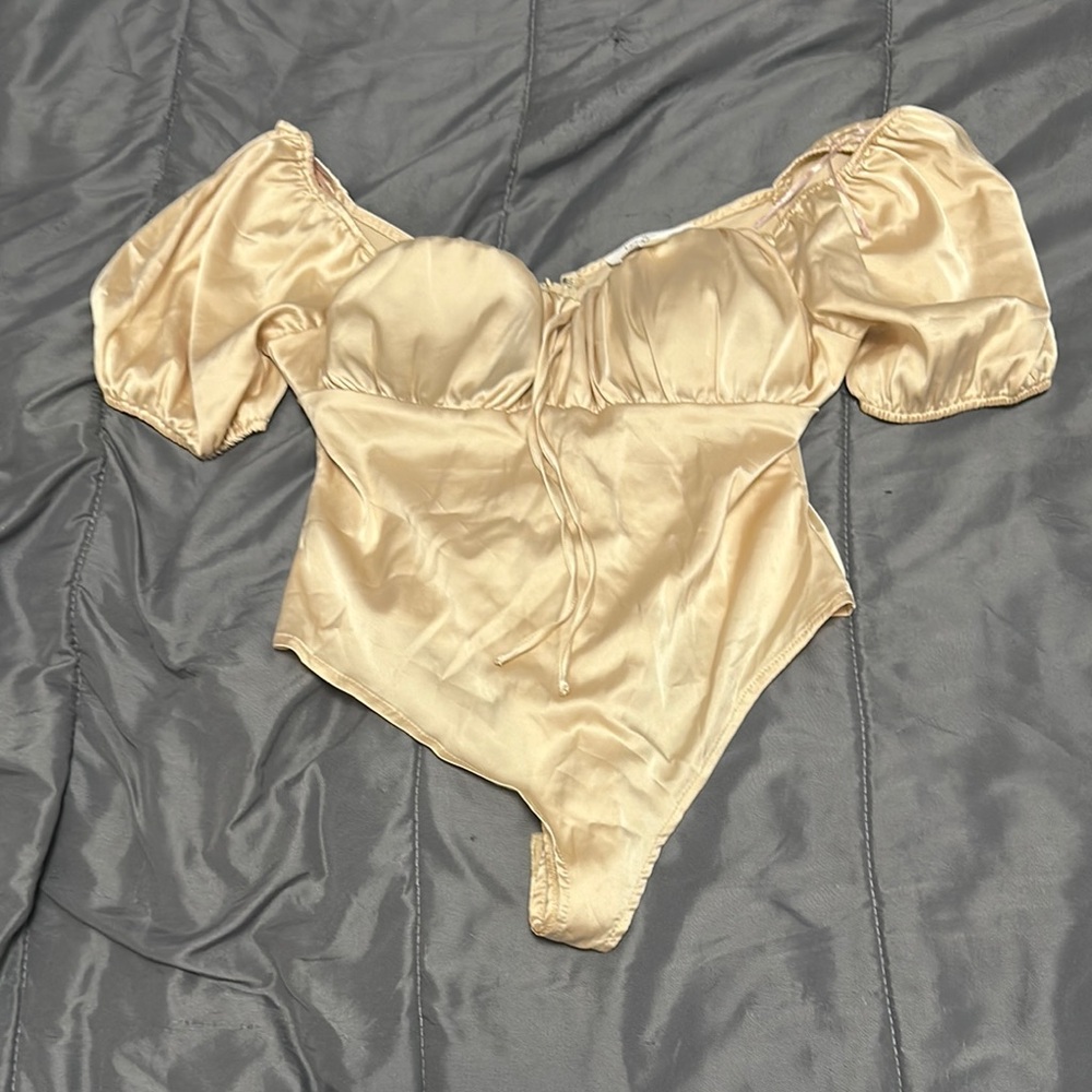 Love Tree Cream Puff Sleeve Bodysuit